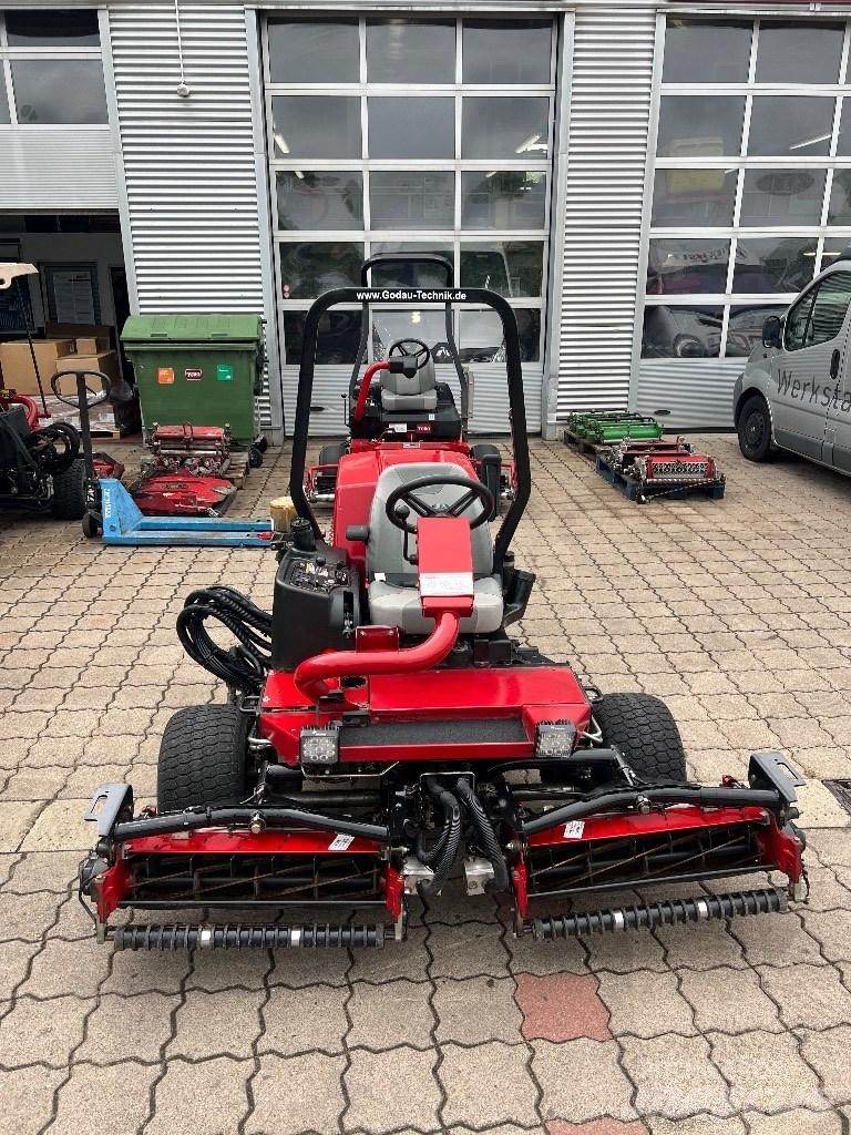 Toro Reelmaster3100D Stand on mowers