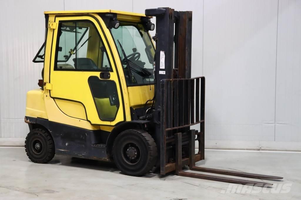 Hyster H2.5FT LPG trucks