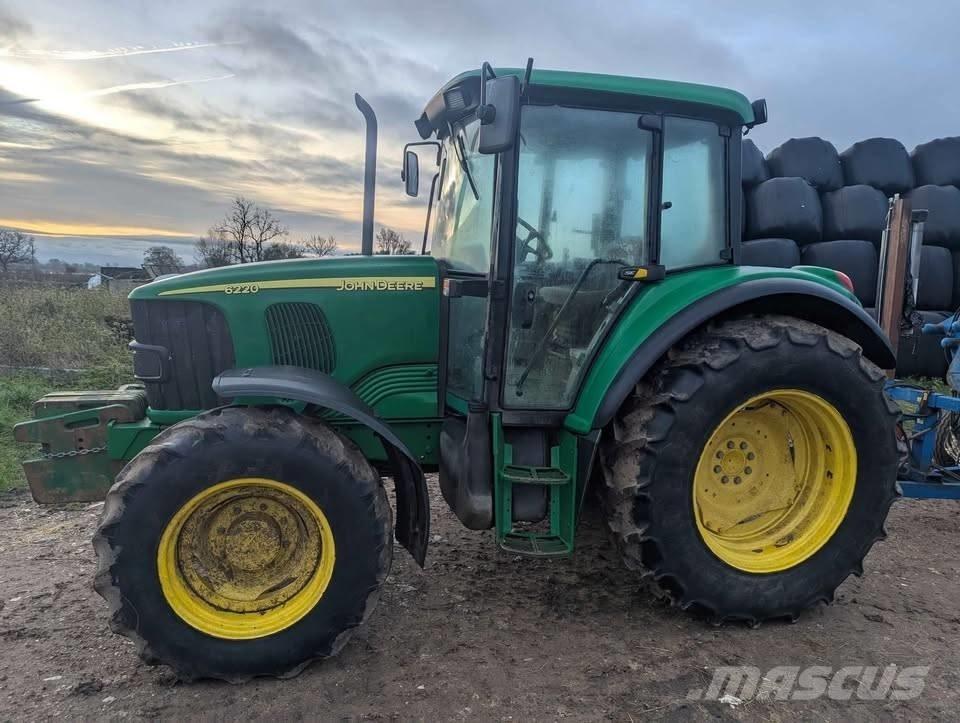 John Deere 6220 SE Tractors