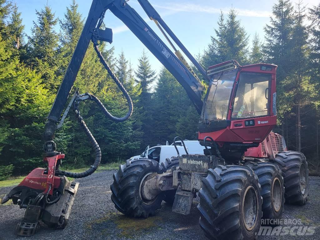 Komatsu 911.4 Harvesters