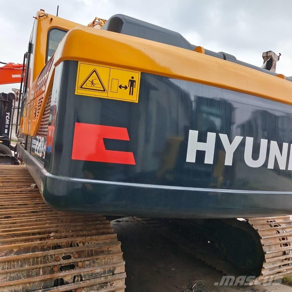 Hyundai HX 220 Crawler excavators
