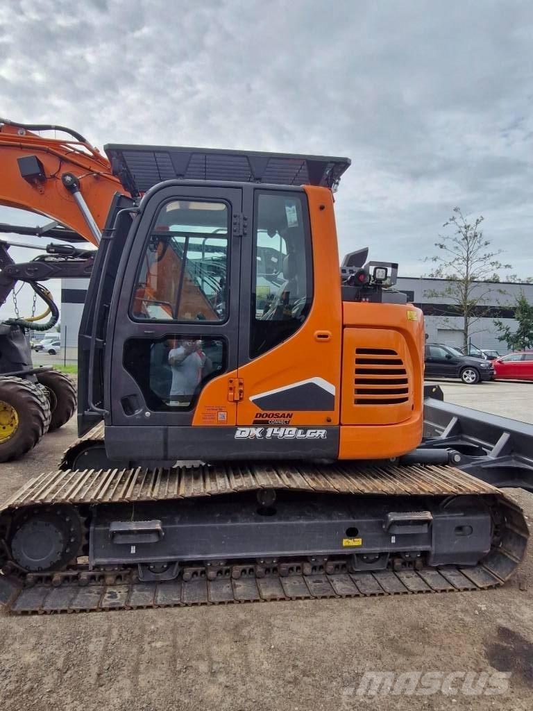 Develon DX 140 LCR-7 Crawler excavators