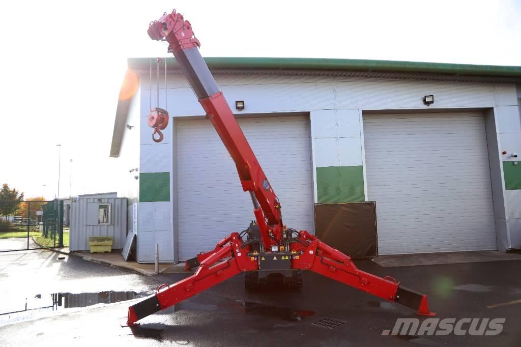 Unic URW-506 Mini cranes