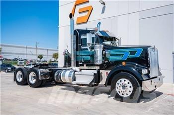 Kenworth W 900 Tractor Units