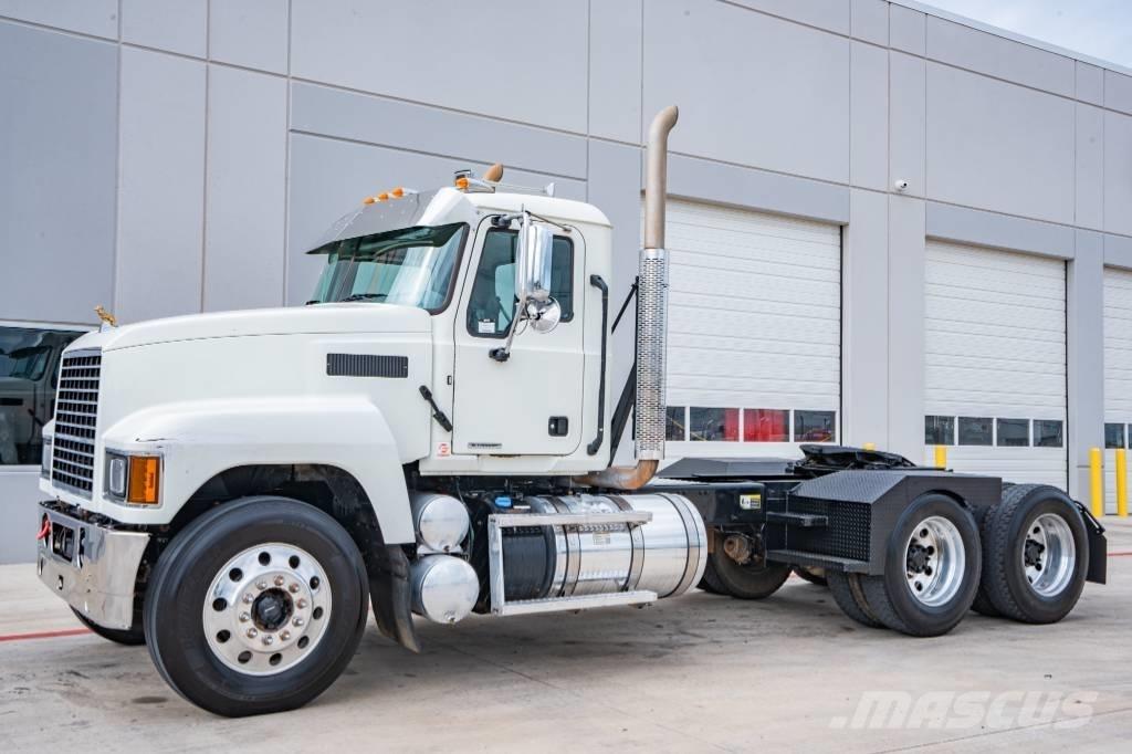 Mack Pinnacle 64T Tractor Units