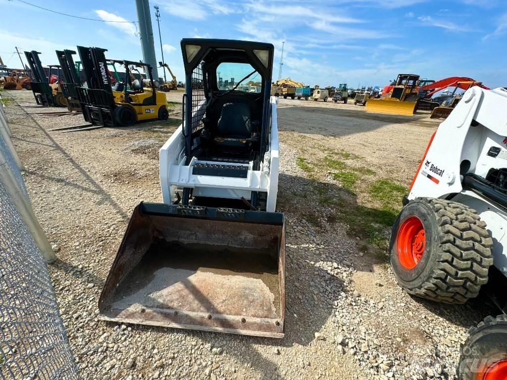 Bobcat T 110 Crawler loaders