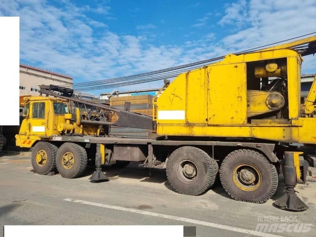 American 4460 Tracked cranes