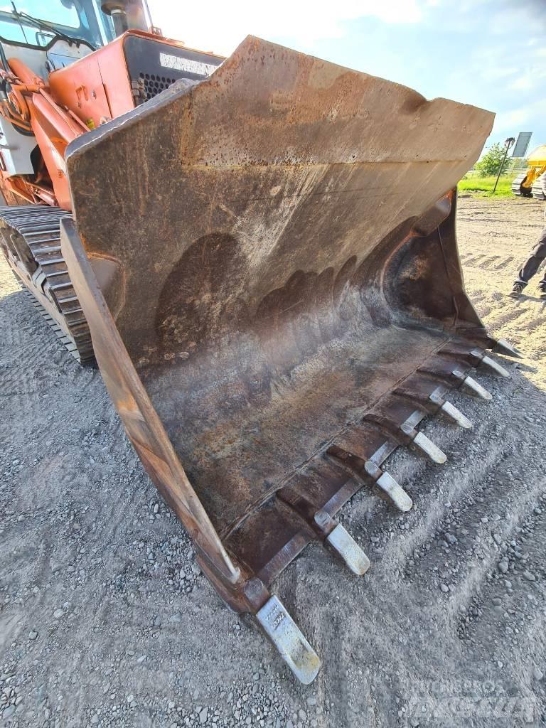 Fiat Hitachi FL175 Crawler loaders
