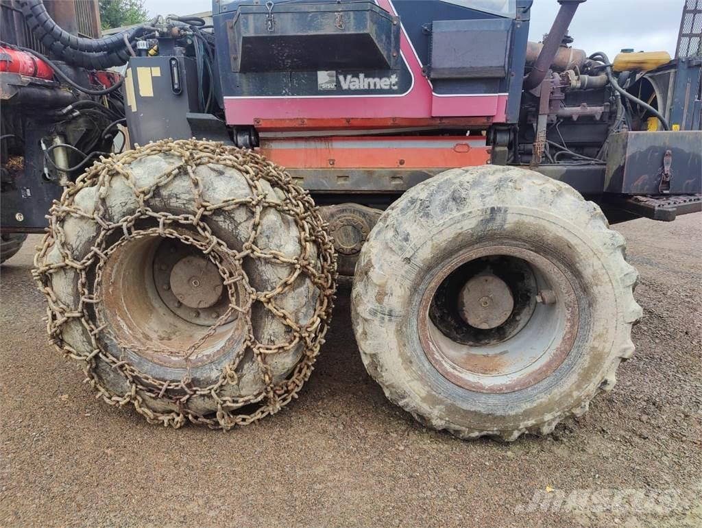 Valmet 840 Forwarders