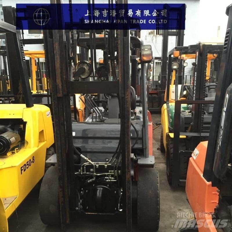 Toyota 8F Diesel trucks