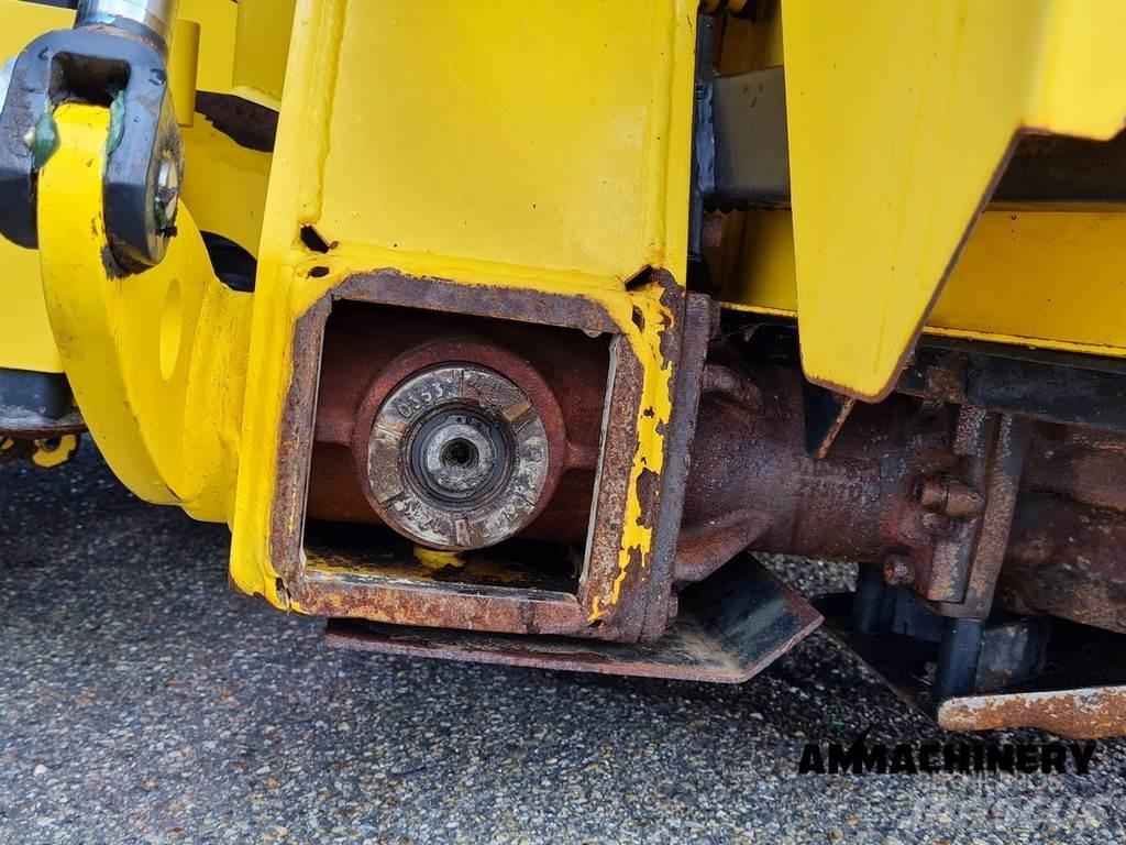 New Holland 420FI Combine harvester heads
