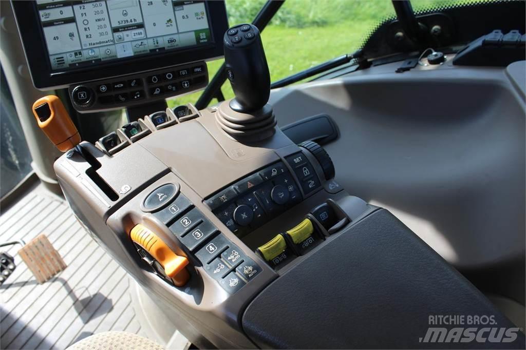 John Deere 6215R Tractors