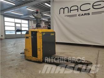 Hangcha CBD25-P43 Low lifter with platform