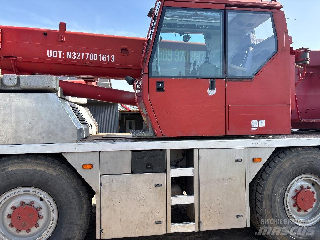 Liebherr LTM 1030 All terrain cranes