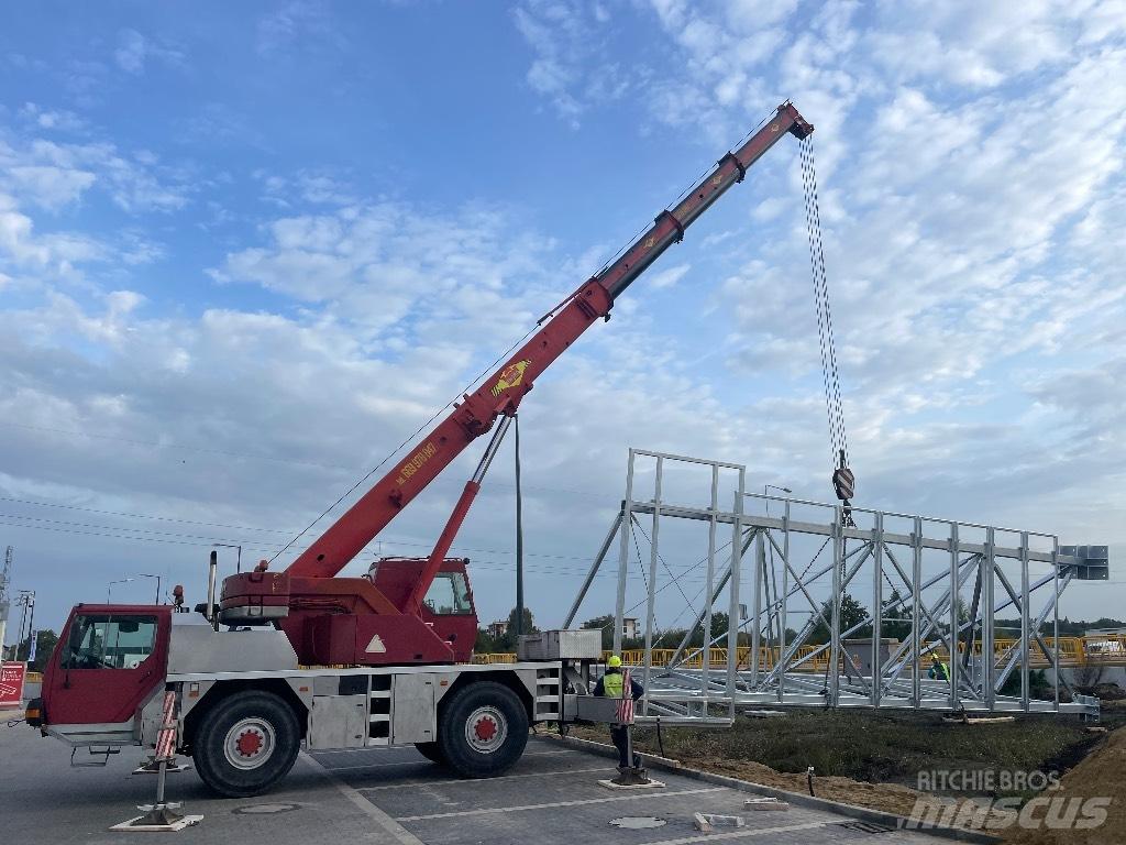 Liebherr LTM 1030 All terrain cranes