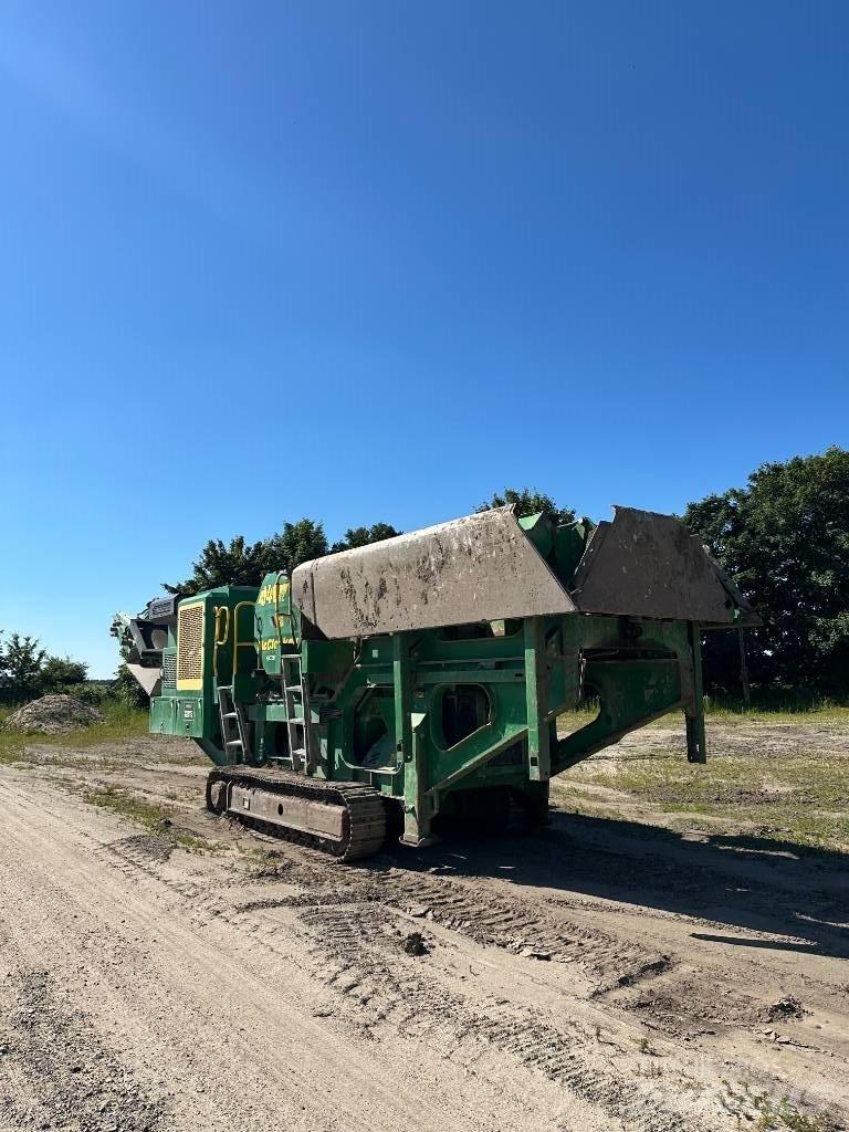 McCloskey J40/v2 Mobile crushers
