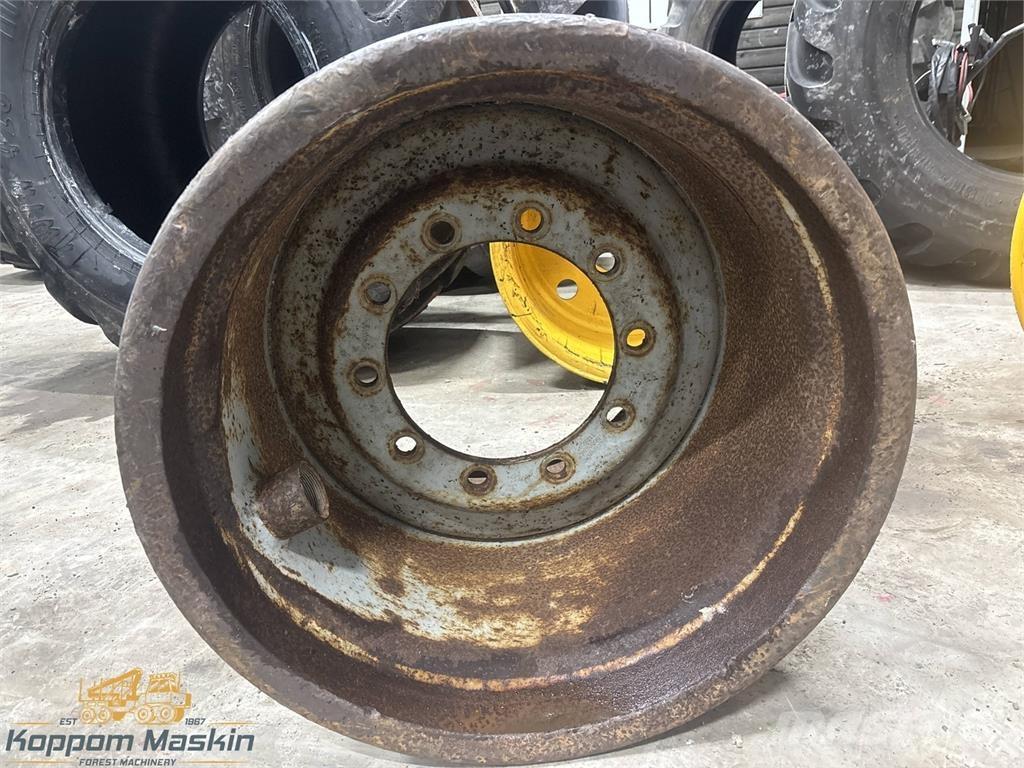 Valmet 860 24x26,5 Tyres, wheels and rims