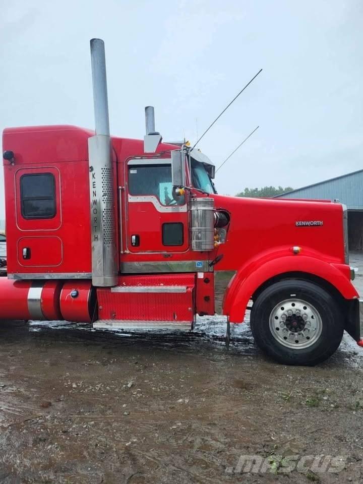 Kenworth W 900 L Tractor Units