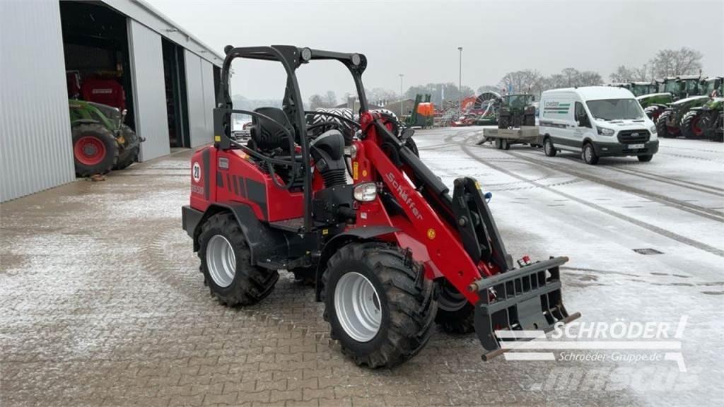 Schäffer 3650 Mini loaders