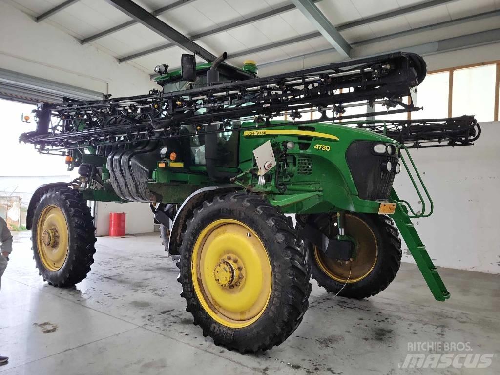 John Deere 4730 Self-propelled sprayers