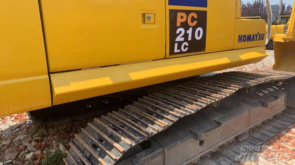 Komatsu PC 210 Crawler excavators