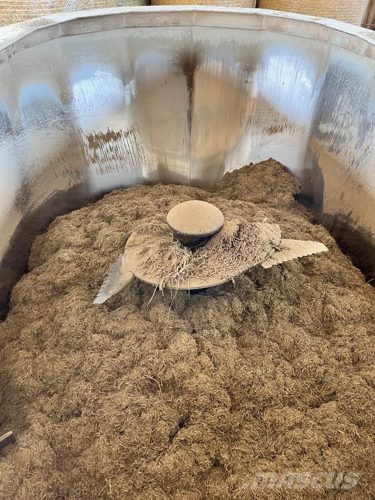  Pagliari Thv 116 Mixer feeders