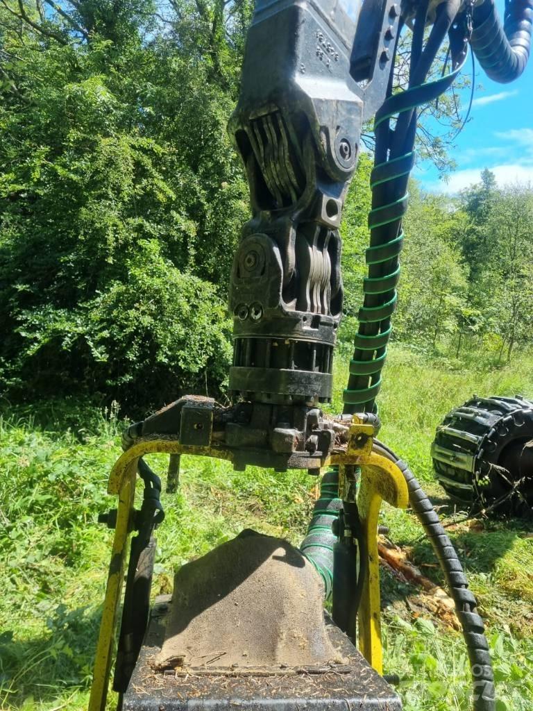 John Deere 1170 G Harvesters