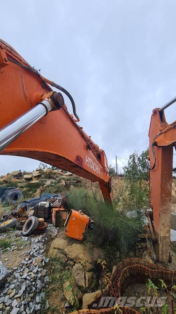 Fiat-Hitachi FH 200 Crawler excavators