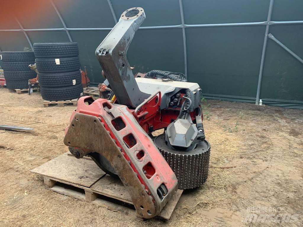 Log Max 7000 Harvester heads
