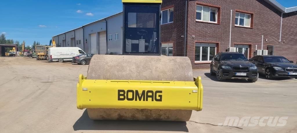 Bomag BW 211 D-3 Single drum rollers