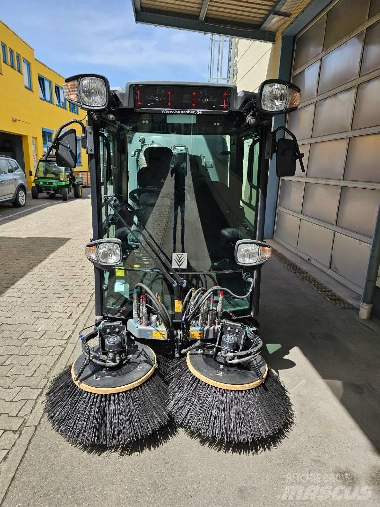 Kärcher MC130 Sweepers