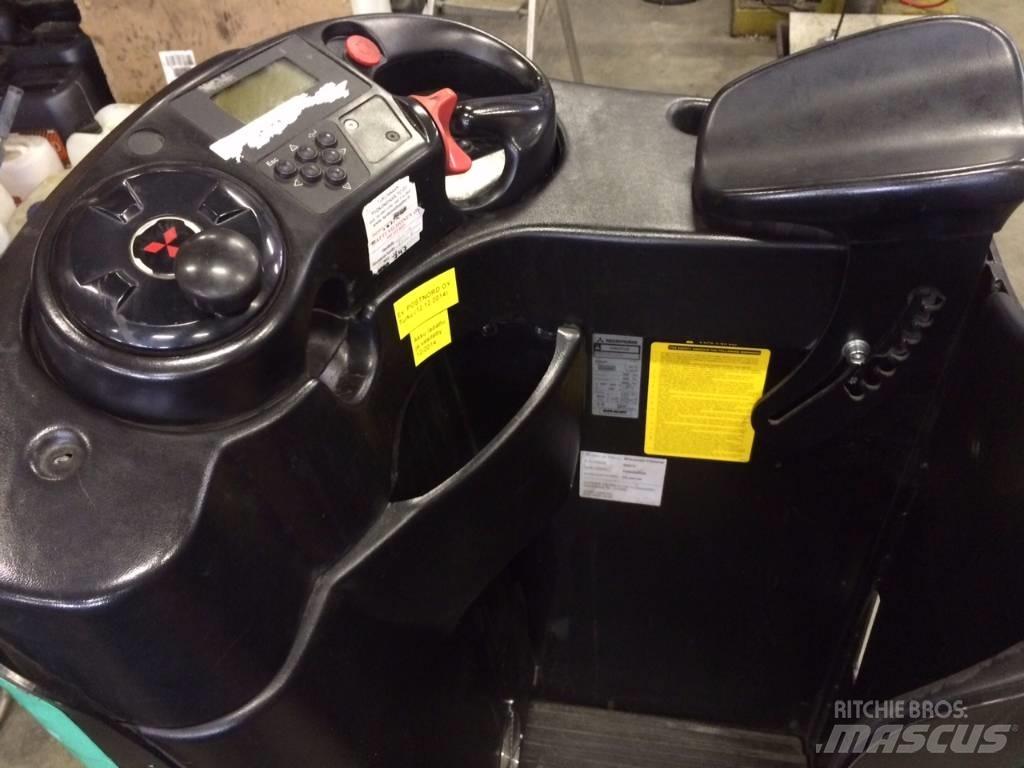 Mitsubishi PBR20N Low lifter with platform