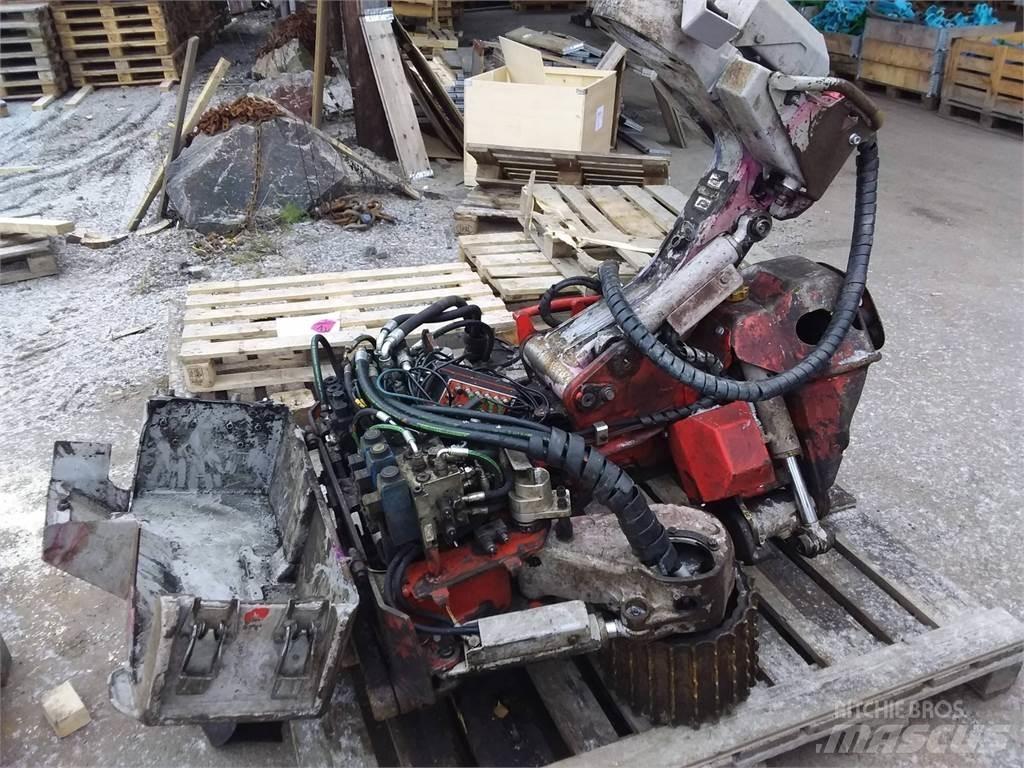 Log Max 4000T Harvester heads