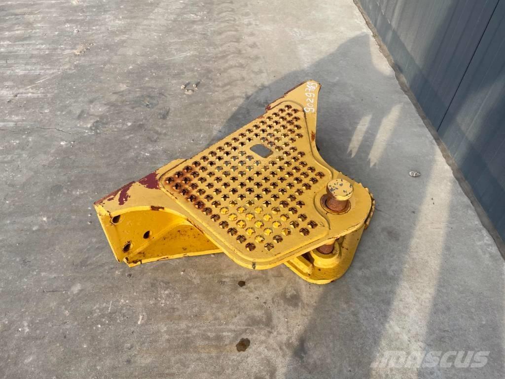 CAT D6K Zugtraverse Other components