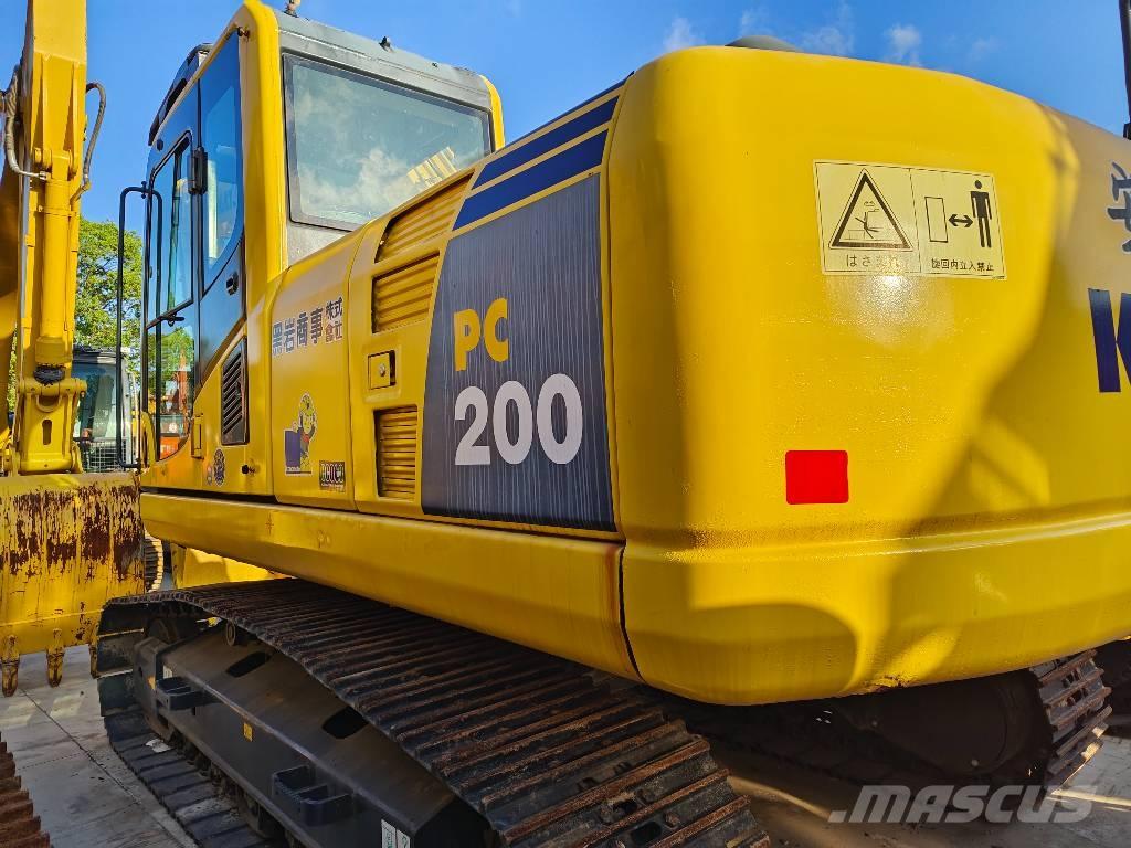 Komatsu PC 200-8 Crawler excavators