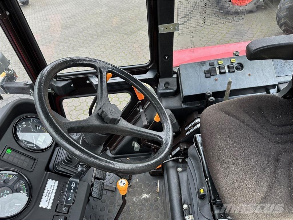 Belarus MTS 952.2 Tractors