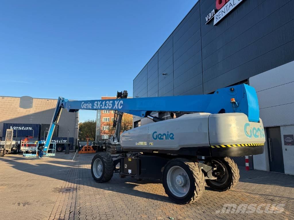 Genie SX 135 XC Telescopic boom lifts
