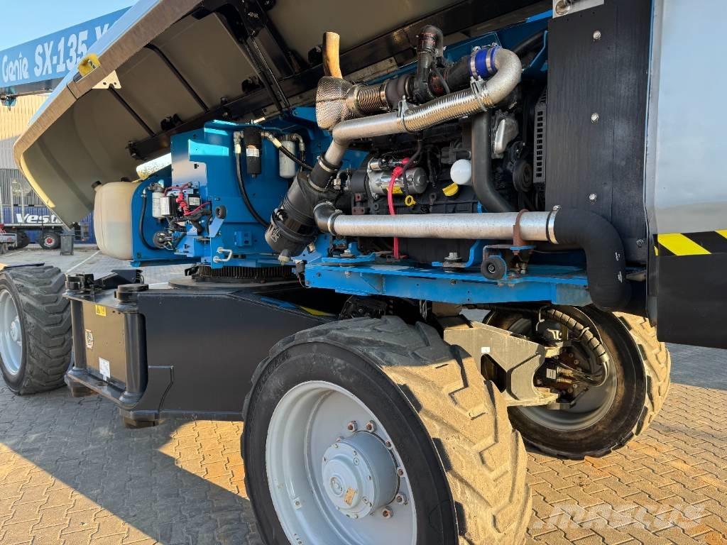 Genie SX 135 XC Telescopic boom lifts