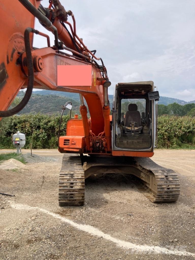 Hitachi EX 135 Crawler excavators
