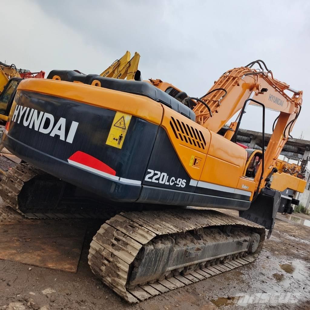 Hyundai 220 LC -9S Crawler excavators