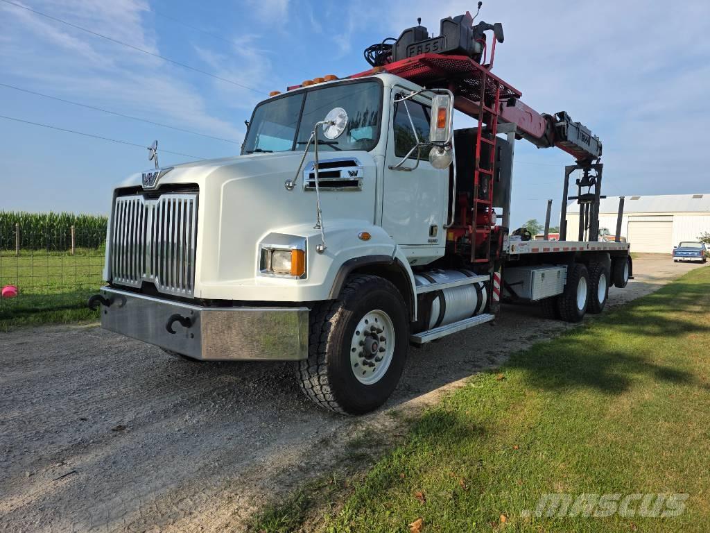 Western Star 4700 SB Tractor Units