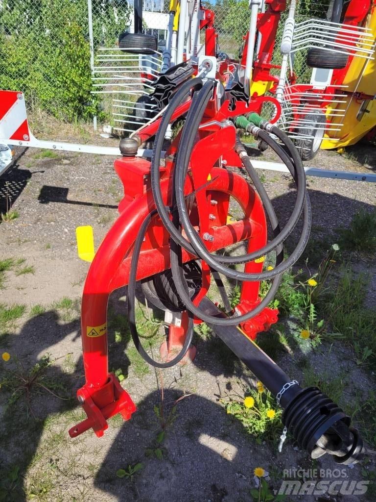 Pöttinger 762c Windrowers