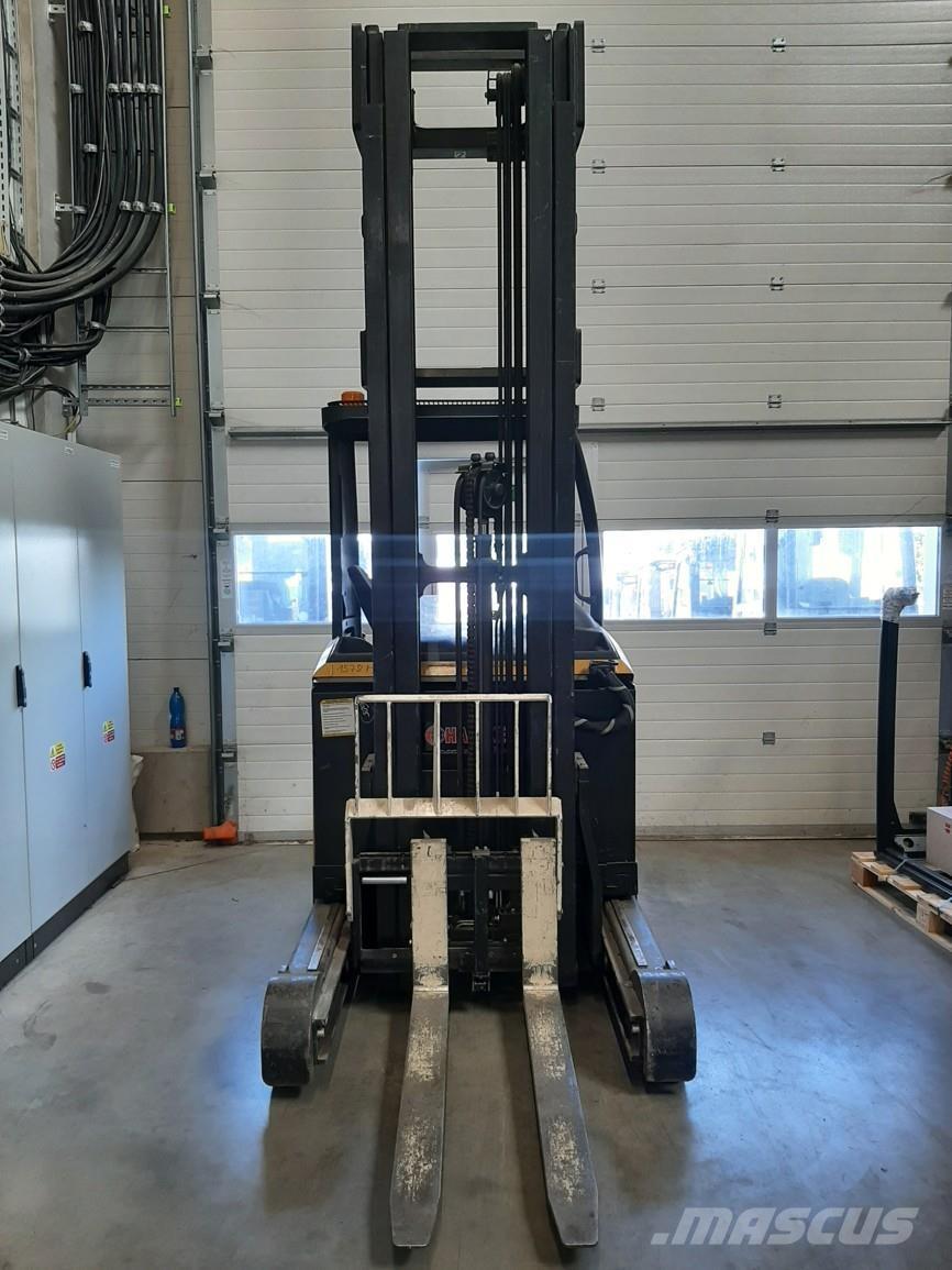 Yale MR14 Reach trucks