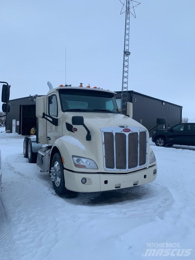 Peterbilt 579 Tractor Units