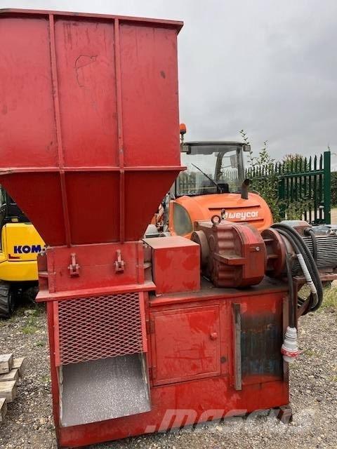 MG 220XL Waste sorting equipment