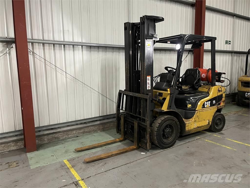 CAT GP25NT LPG trucks