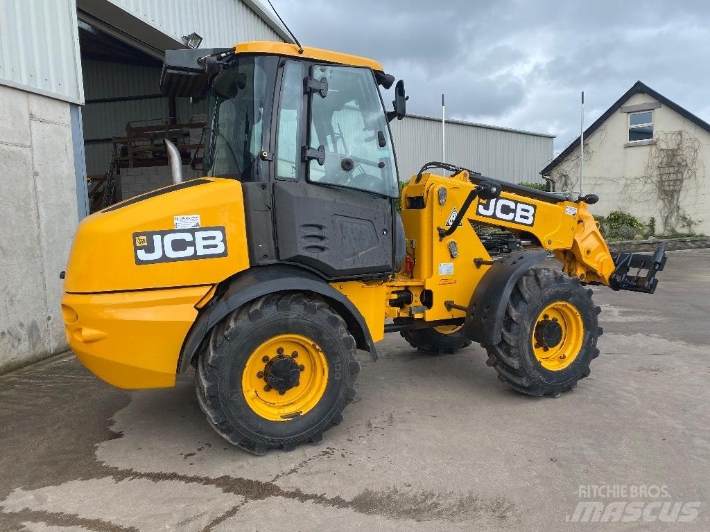 JCB TM 220 Telehandlers for agriculture