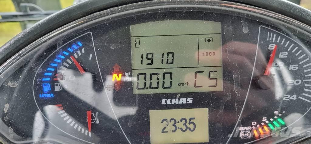 CLAAS Arion 610 CIS Tractors