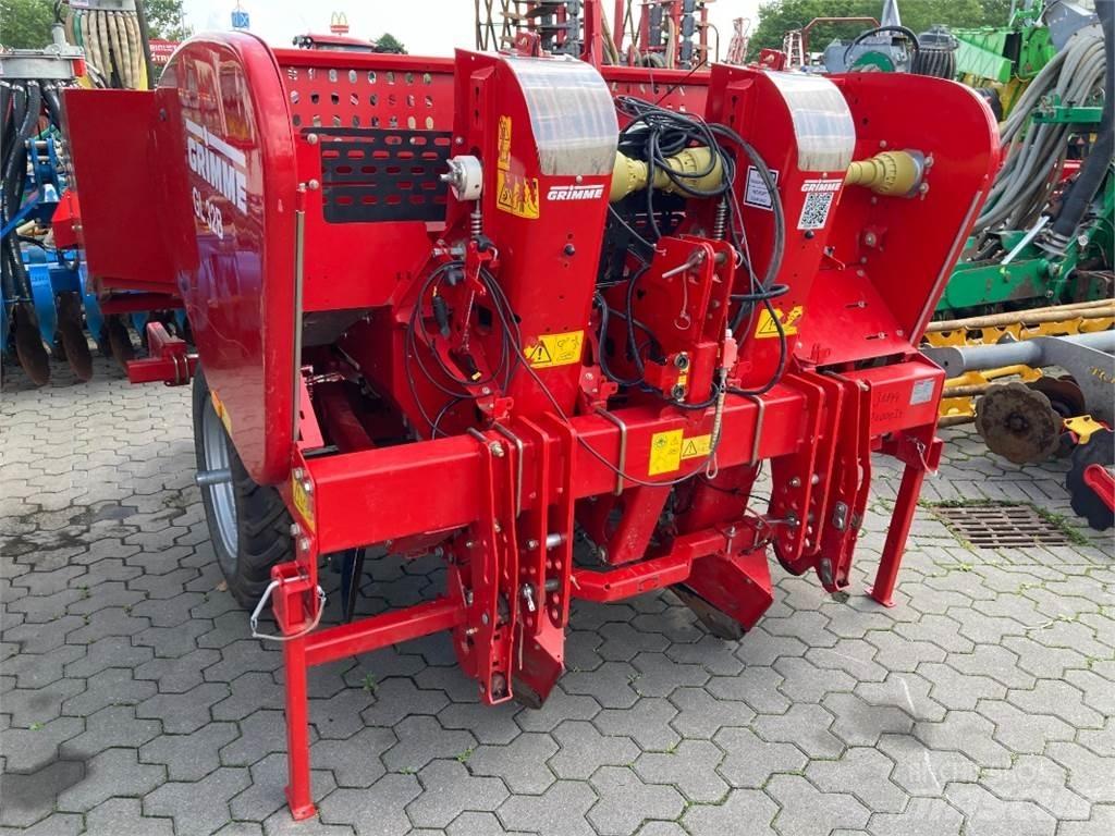 Grimme GL 32B Potato planters