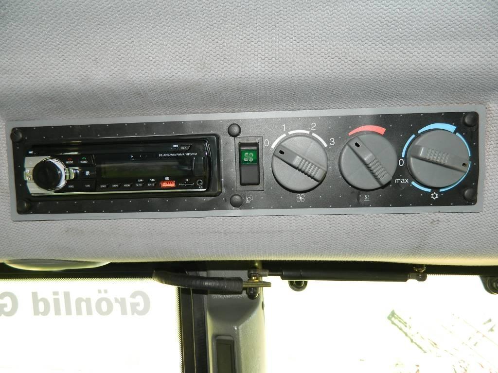 Valtra T 140 Tractors